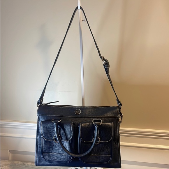 Dooney & Bourke Vtg Classic Navy Pebbled Leather Bag, Pouch, Dusty, Crossbody - Picture 4 of 17